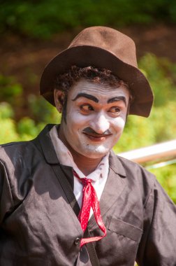 Taklitçi portresi bir şakacı, empresyonist veya Behrupiya Hindistan 'ın geleneksel gösteri sanatçısıdır..