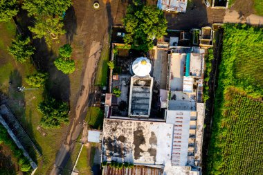 Hindistan 'daki eski Hindu tapınağının havadan görünüşü.