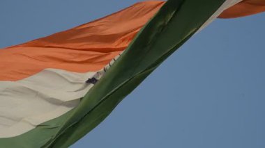 Üç renkli dalgalı Hint bayrağının yakın plan çekimi..