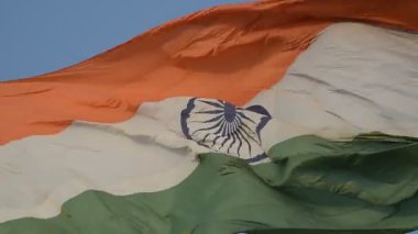 Üç renkli dalgalı Hint bayrağının yakın plan çekimi..