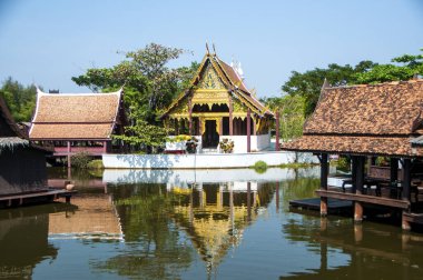 Antik Siyam 'daki Buda Tapınağı aynı zamanda Antik Şehir veya Mueang Boran, Samut Prakan, Tayland.