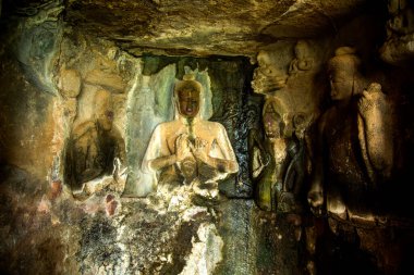 Pandav Leni Budha Mağaraları veya Trirashmi Mağaraları, 24 - 30, 1200 yıllık Hinayana Budist mağaraları, Nashik, Hindistan.