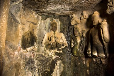 Pandav Leni Budha Mağaraları veya Trirashmi Mağaraları, 24 - 30, 1200 yıllık Hinayana Budist mağaraları, Nashik, Hindistan.