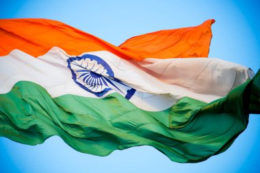 Ulusal Hint Bayrağının Kapanışı - Üç Renkli