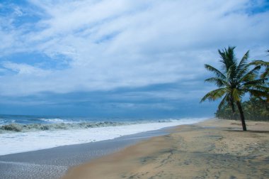 Kerala, Hindistan 'da el değmemiş tropik plaj