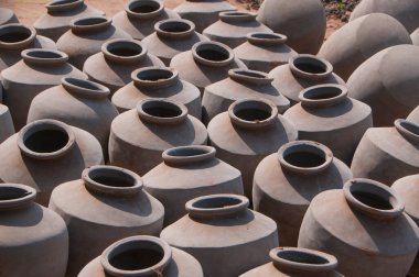 Hindistan 'daki kil saksılarının arka planı.