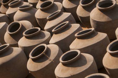 Hindistan 'daki kil saksılarının arka planı.