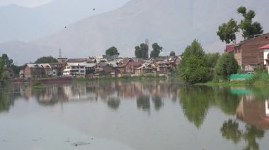 Hindistan 'ın Kaşmir kentindeki eski Srinagar şehrinin güzel manzarası.