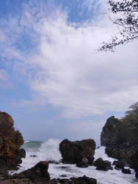 Tayland 'da deniz ve dağlar