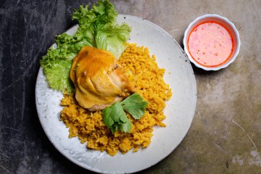 Biryani Tavuk Biryani lezzetli, güzel manzara, güzel riyani pilavı, Hint ve Pakistan pirinci..