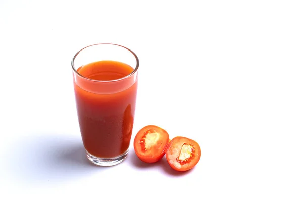 Jugo Tomate Vaso Transparente Sobre Fondo Blanco — Foto de Stock