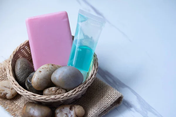 ピンクの手作り石鹸 天然の香り — ストック写真