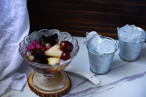 Sago Gräs Jelly Syrup För Sommaren Med Thai Dessert — Stockfoto