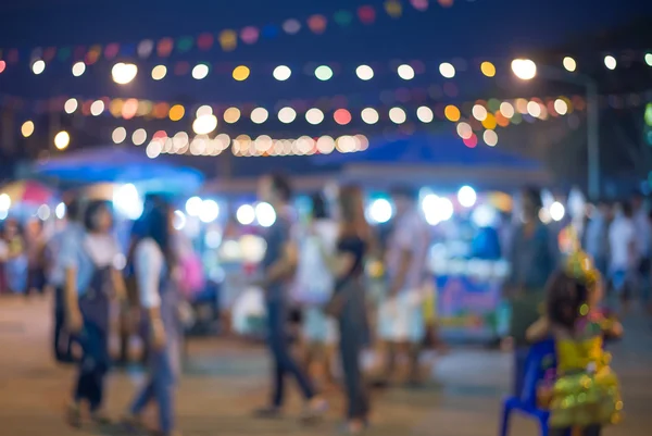 Sfondo sfocato del mercato notturno a piedi strada in Thailandia — Foto Stock