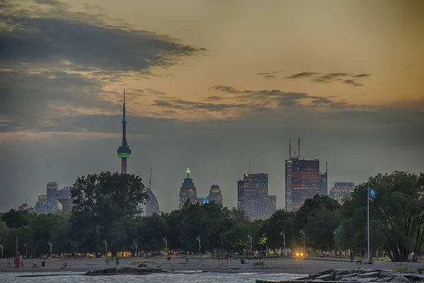 Skyline de Toronto desde Woodbine beach — Foto de Stock