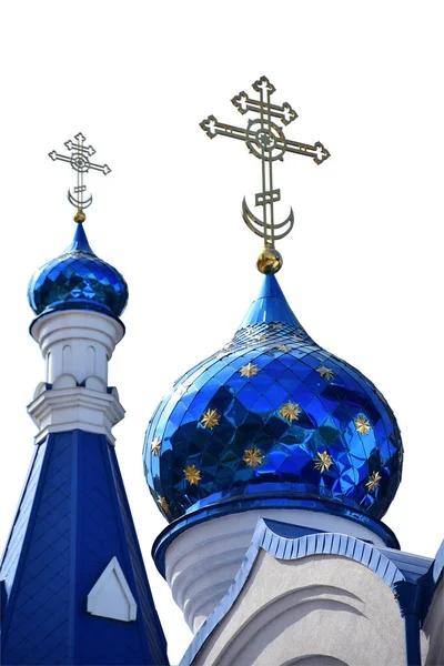 Białym Tle Pod Obcięciem Dwie Kopuły Kościoła Chrześcijańskiego Kolorze Niebieskim — Zdjęcie stockowe