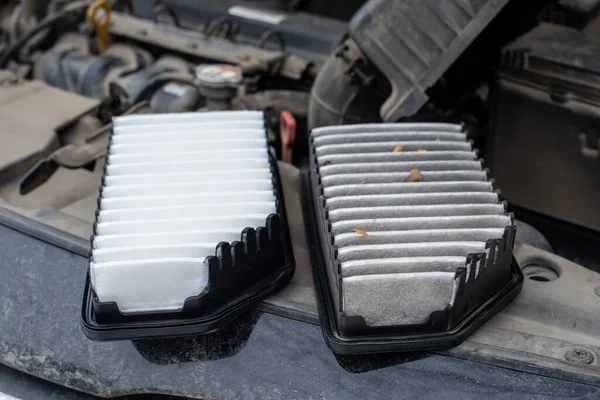 Replacing Car Engine Air Filter Photo Shows Old Dirty Filter — Stock Photo, Image