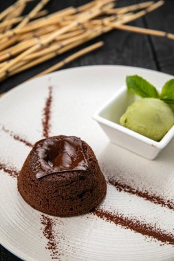 Dondurmalı Fransız tatlısı.