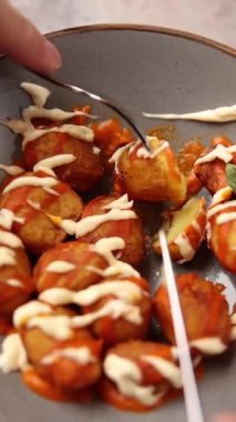 Bir Avrupa restoranında lezzetli yemekler. Yakın plan.