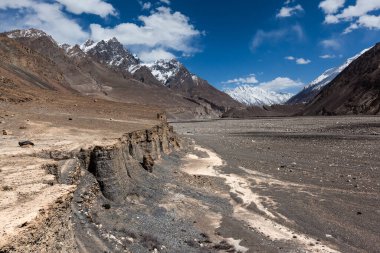 Karakorum dağlarındaki uzak Shimshal vadisi