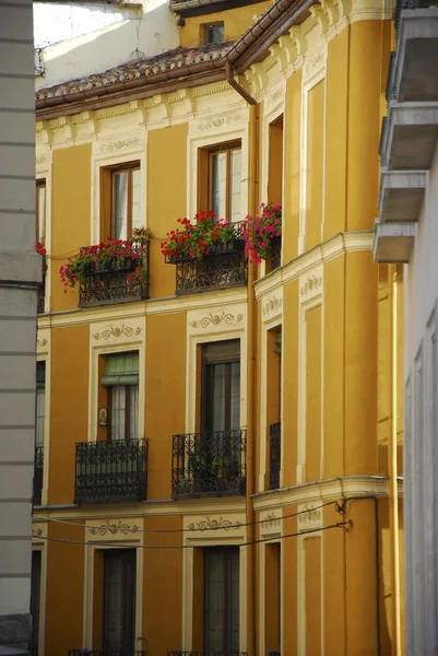 Gele huis — Stockfoto