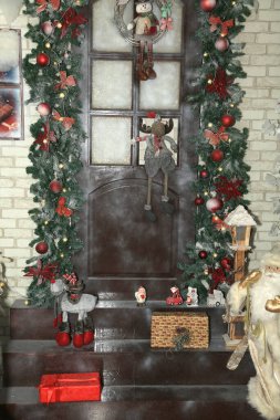 Noel süslemeli Noel ağacı