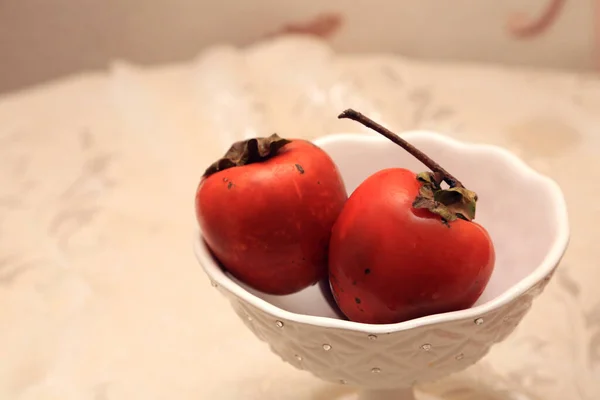 Rote Johannisbeeren Auf Einem Holztisch Viburnum — Stockfoto