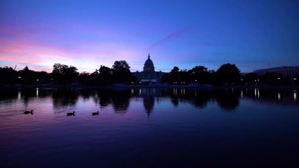The United States Capitol at Beautiful Sunrise in the Covid 19 Pandemic Wide — Stock Video