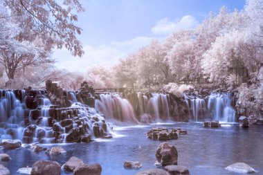 Görüntü kızılötesi: Giang Dien Şelalesi Vietnam 'da