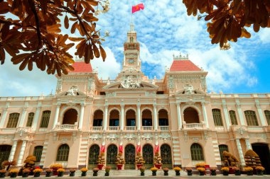 Kızıl ötesi manzara fotoğrafları: Ho Chi Minh City 'nin merkez bölgesindeki manzaralar. Yazar, fotoğrafları 23 Mayıs 2021 Pazar sabahı çekti. İçerik: kızılötesi ışık sayesinde, yazar sahnenin ilginç bir renk değişikliği olduğunu fark etti.
