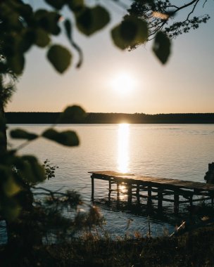 Yaz adasında iskele.