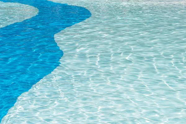 Kristalheldere zwembad achtergrond — Stockfoto
