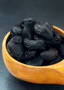  taze organik siyah sarımsak karanfil 