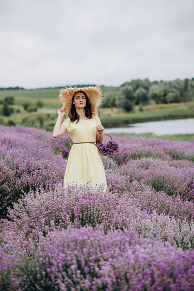 Beautiful Woman Yellow Dress Hat Basket Flowers Field Fragrant Lavender — Stock Photo, Image