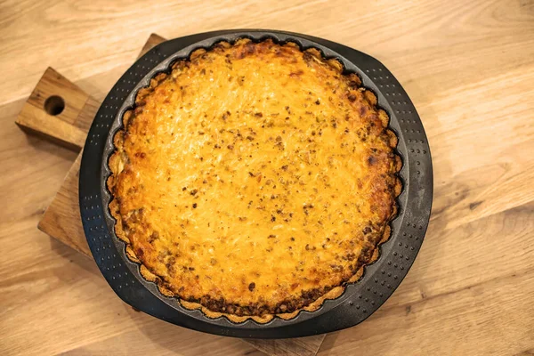 Beautiful Meat Cake Baking Dish Wooden Plate Cheese Crust — Stock Photo, Image