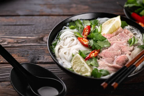 Pho Bo Vietnam çorbası — Stok fotoğraf