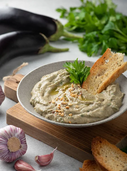 Baba ghanoush, baba ganoush ya da patlıcan humusu, geleneksel Orta Doğu mutfağı, seçici odaklanma