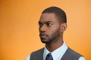 portre, ciddi, yakışıklı, kendinden emin, genç iş adamı