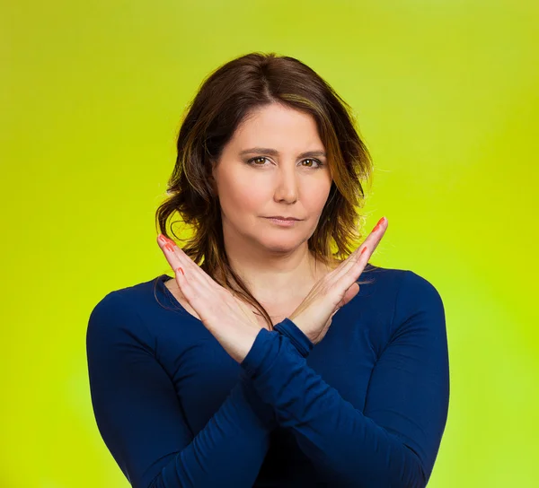 Woman showing X gesture asking to stop talking, cut it out — Stock Photo, Image