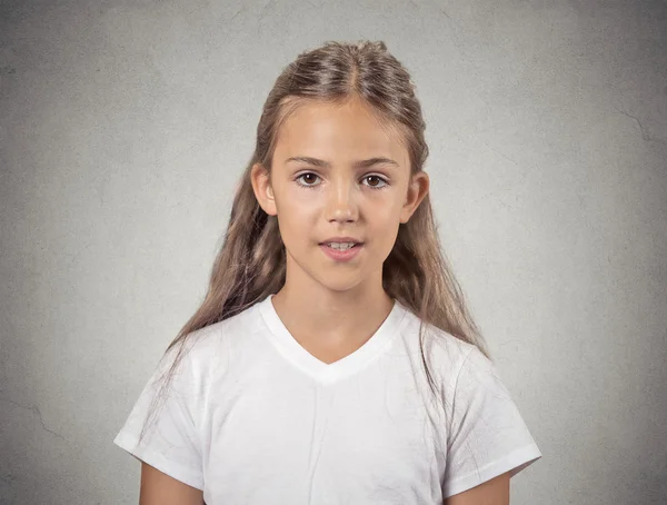 Retrato bela adolescente menina — Fotografia de Stock