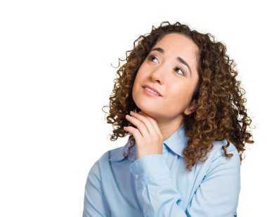 düşünceli genç bir kadın arıyorum