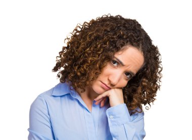 depresif, stresli, düşünceli genç kadın