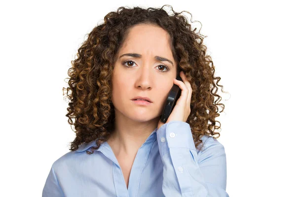 Mujer triste hablando en el teléfono móvil — Foto de Stock