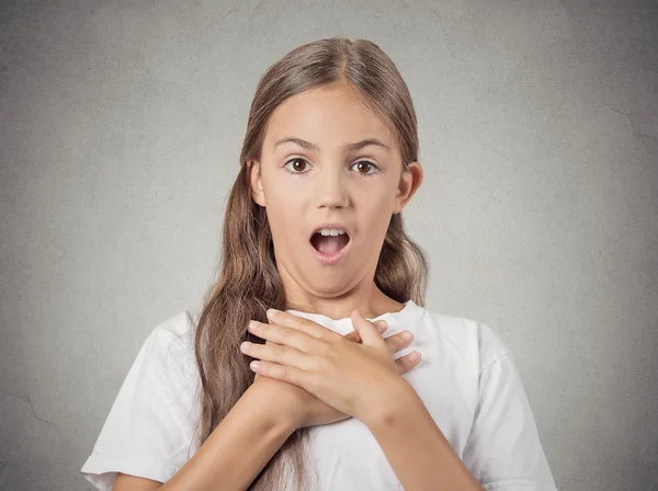 Tiener meisje geschokt verbaasd — Stockfoto