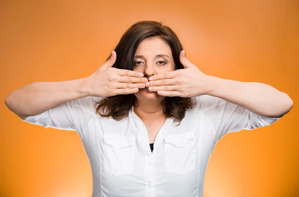 Woman covering mouth. Speak no evil — Stock Photo, Image