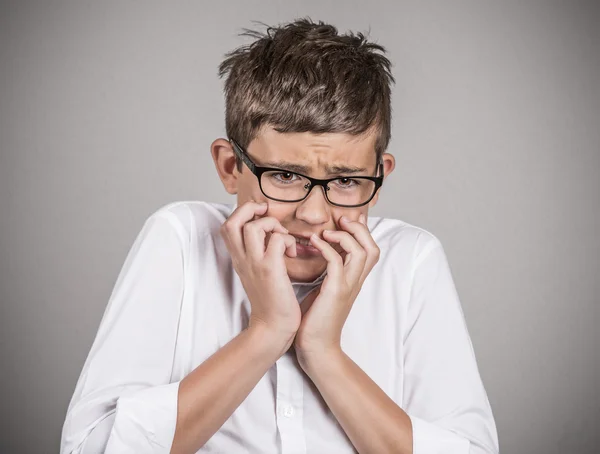 Angstig benadrukt jongen — Stockfoto