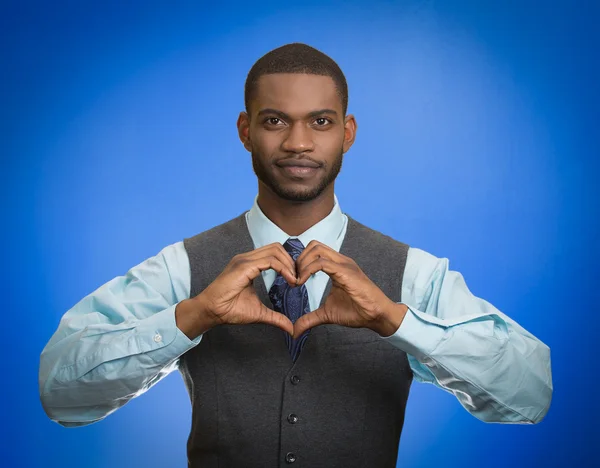 Uomo d'affari fa le mani a forma di cuore — Foto Stock