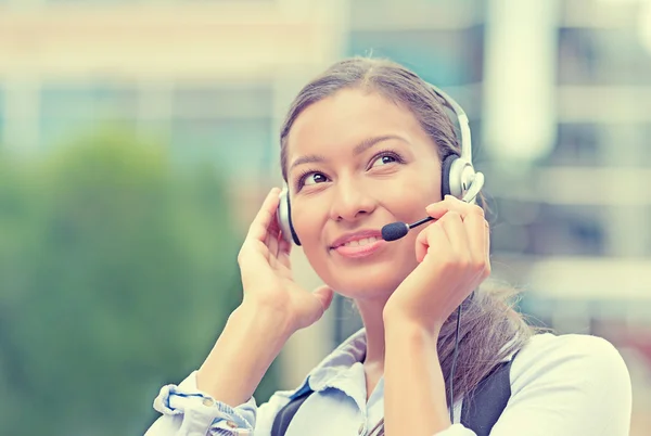 Zástupce oddělení služeb zákazníkům, call center agent — Stock fotografie