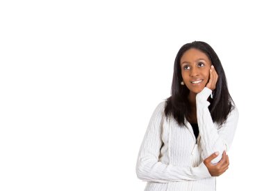 ararken düşünerek mutlu güzel kadın