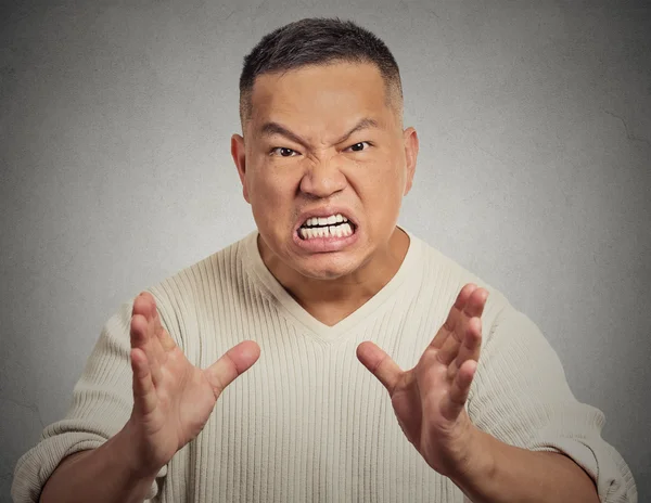 Hombre enojado gritando — Foto de Stock